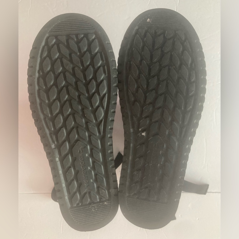 UGG SZ 7 Women's Black Suede Winter Boots faux fur lining and Bow detail - Picture 6 of 9
